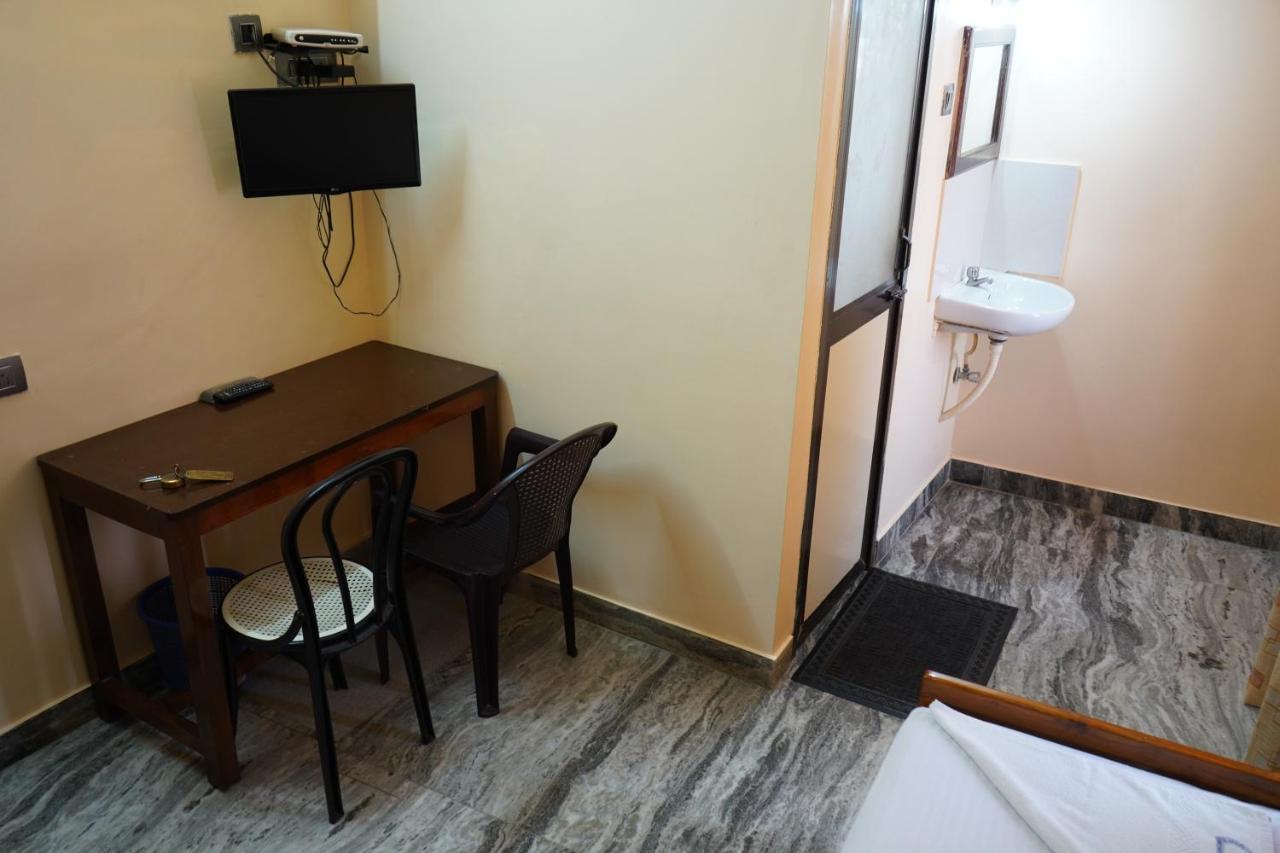 Sangeetha Tourist Home Thiruvananthapuram Εξωτερικό φωτογραφία